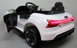 Elektrisches Kinderauto AUDI E-tron GT weiß